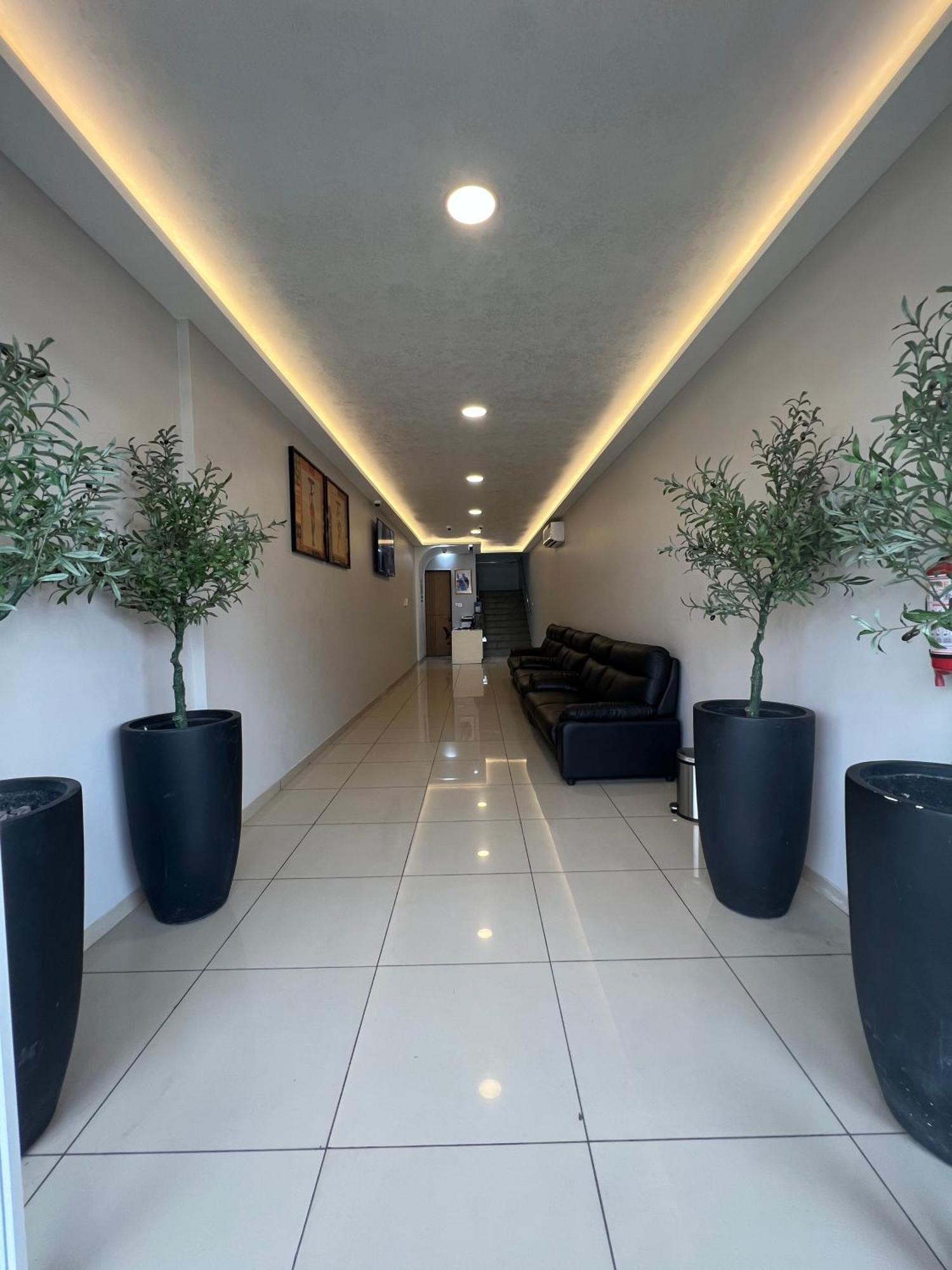 Ixoras Hotel Victoire Kinşasa Dış mekan fotoğraf