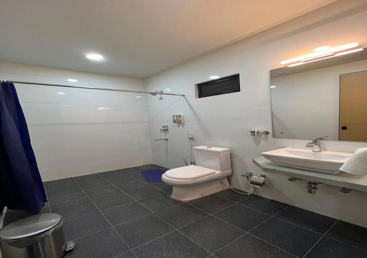 Ixoras Hotel Victoire Kinşasa Dış mekan fotoğraf